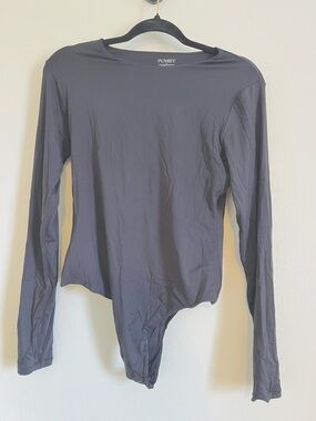 Pumiey Women's Long Sleeve Bodysuit in Black